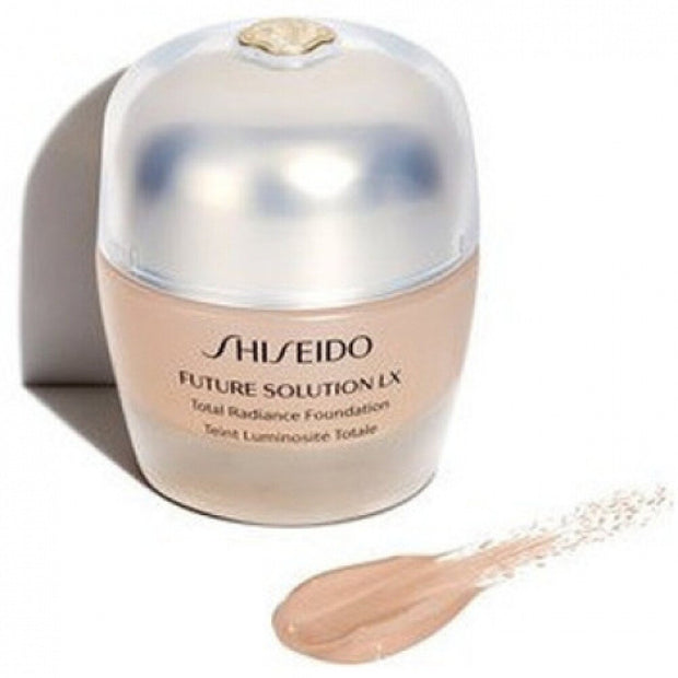 Shiseido, Future Solution Lx Total Radiance, Κρέμα Foundation, N4, 30 ml